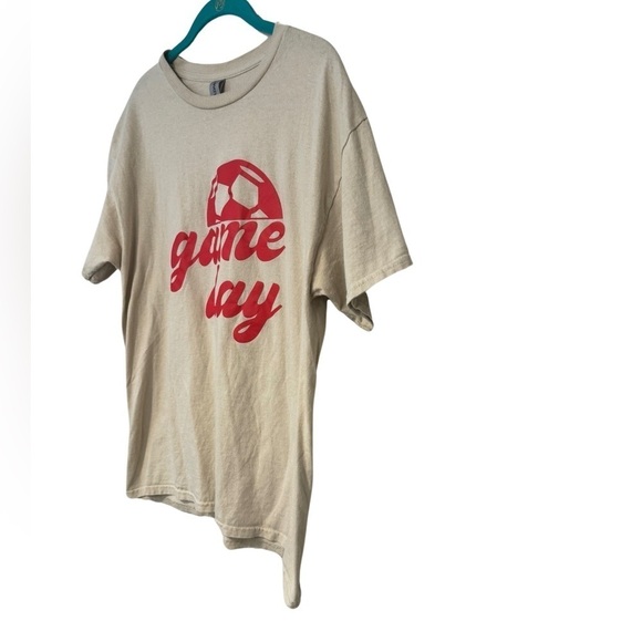 Game Day Soccer in Red on Sand Color Short Sleeve T-Shirt Size L ☀️ - Picture 3 of 13